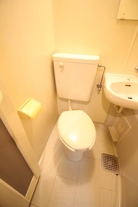 物件内観写真14　(トイレ)