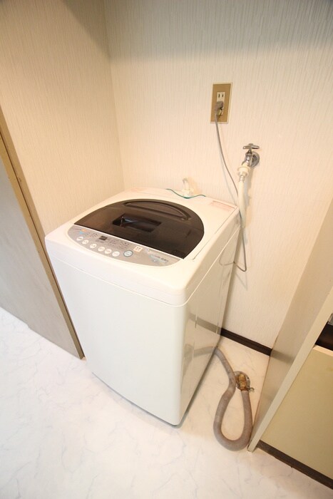 物件内観写真15　(洗濯機置場)