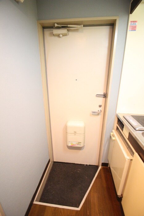 物件内観写真17　(玄関)