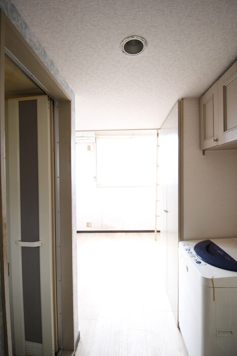 物件内観写真17　(廊下)