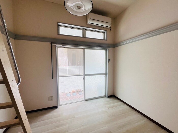 物件内観写真8　(居室)