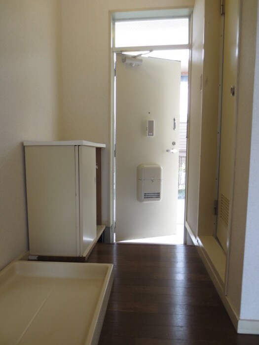 物件内観写真16　(廊下)