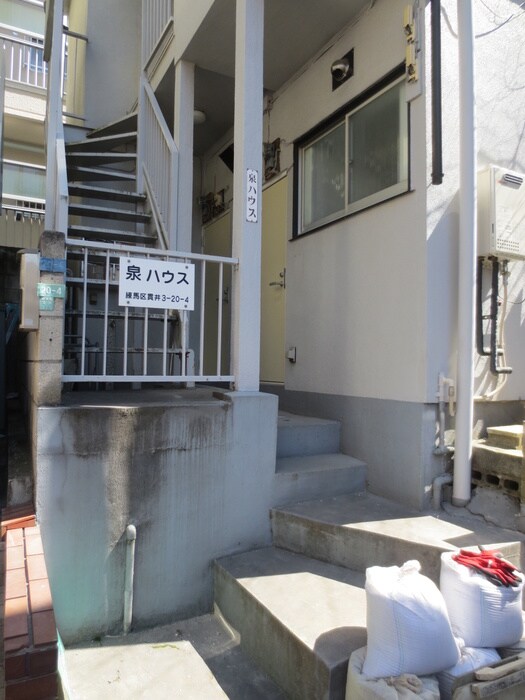 物件外観写真4　(エントランス部分)