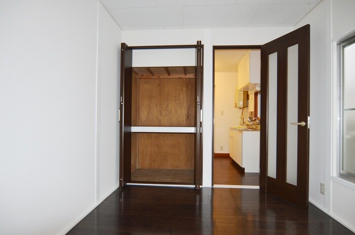 物件内観写真14　(居室)