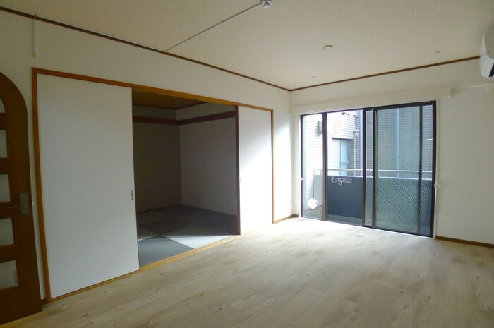 ラ・ポ－ル七番館の居室