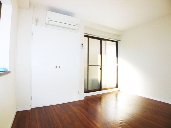 物件内観写真6　(居室)