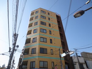 ホワイトスト－ン外観写真