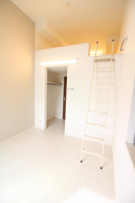 物件内観写真8　(居室)