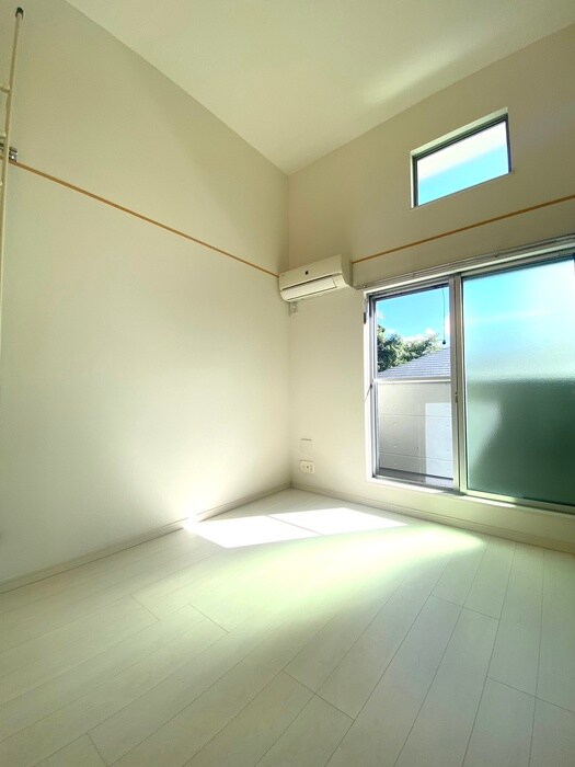 物件内観写真10　(居室)