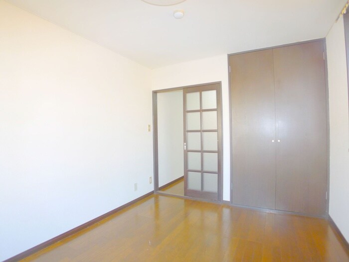 物件内観写真9　(居室)