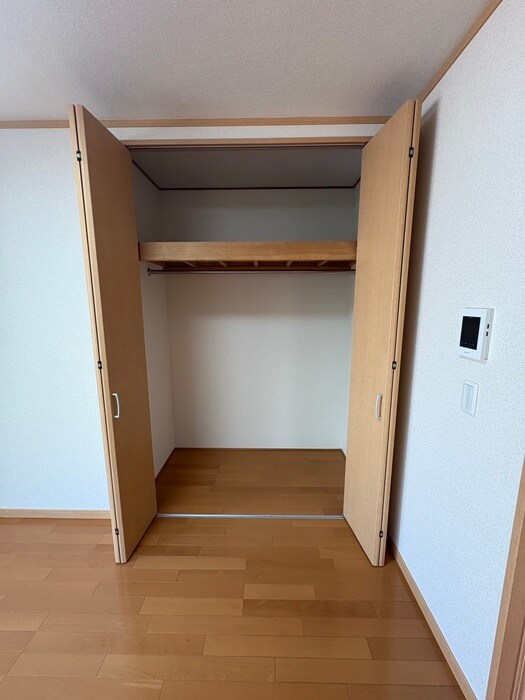 物件内観写真12　(収納)