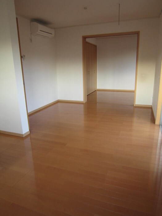 物件内観写真6　(居室)