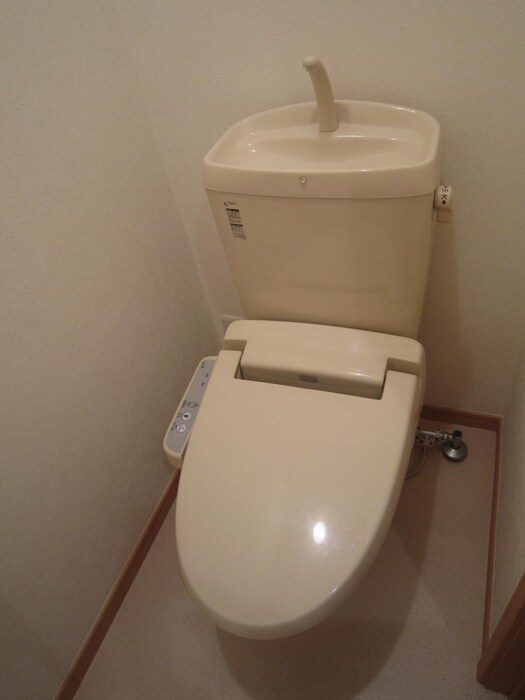 物件内観写真9　(トイレ)