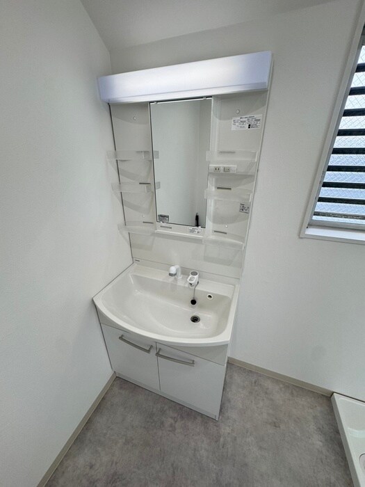 物件内観写真18　(洗面)