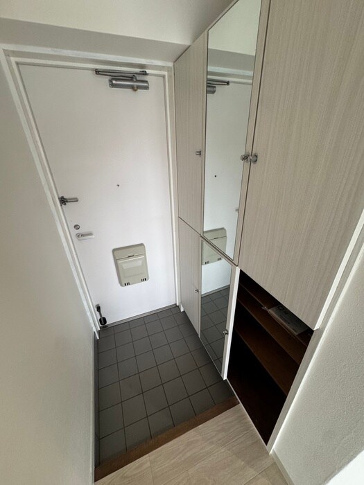 物件内観写真19　(玄関)