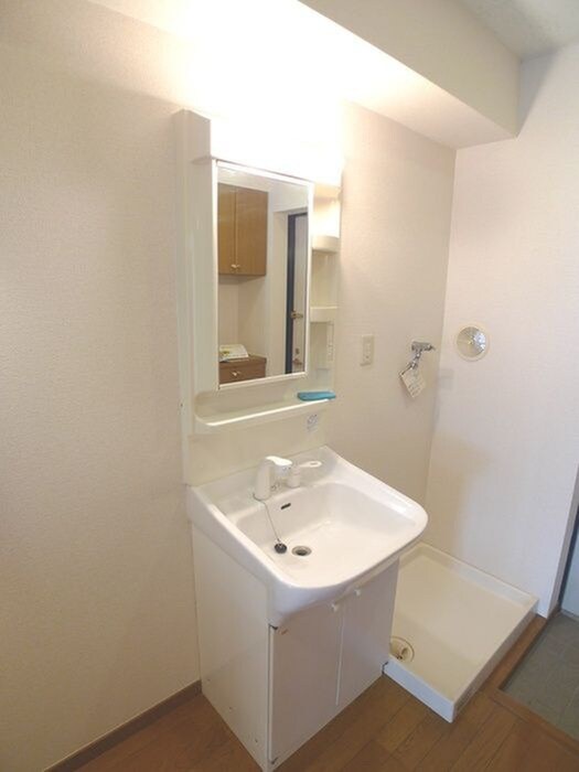 物件内観写真9　(洗面)