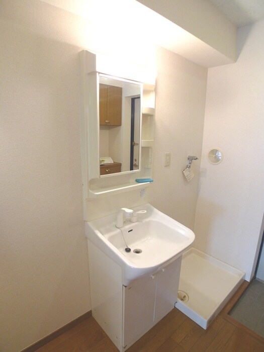 物件内観写真11　(洗面)