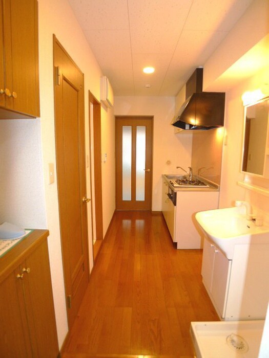 物件内観写真14　(洗濯機置場)