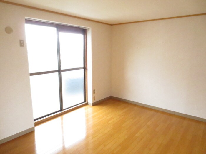 物件内観写真5　(居室)