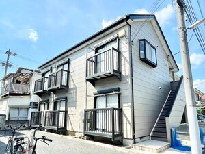 ベルメゾンカワテ外観写真
