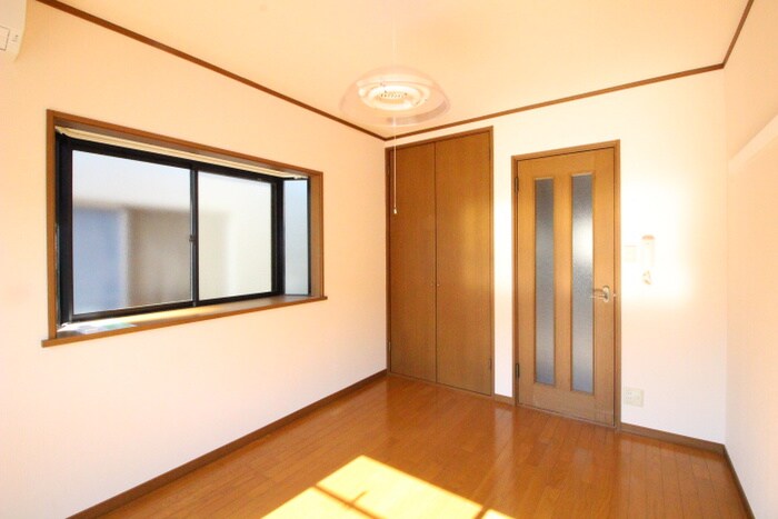 物件内観写真9　(居室)