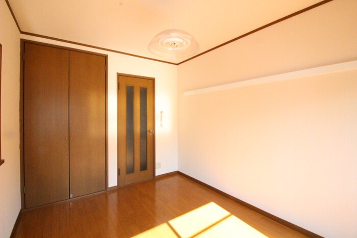 物件内観写真19　(居室)