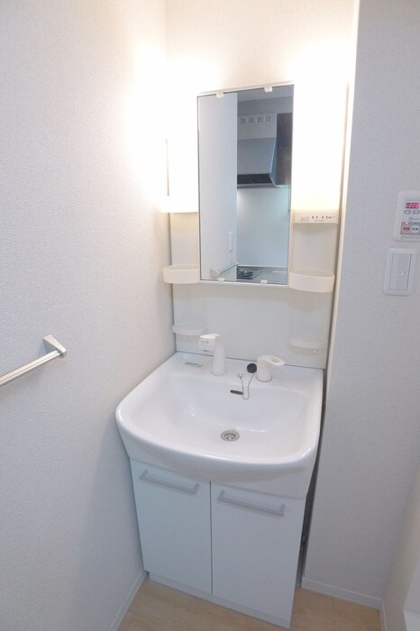 物件内観写真12　(洗面)