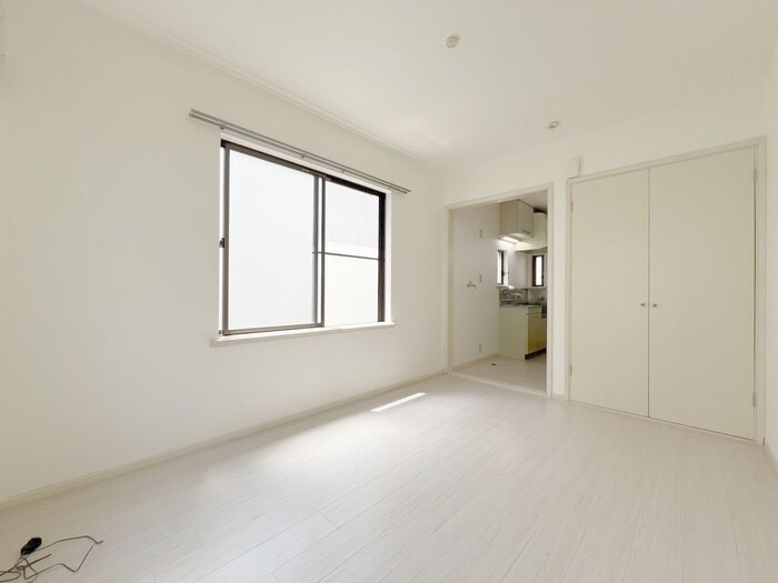 物件内観写真9　(居室)