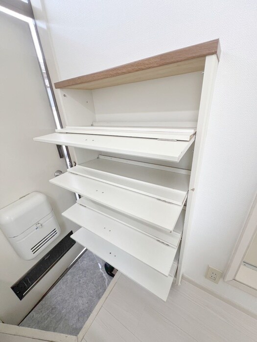 物件内観写真19　(靴箱)