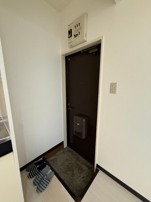 物件内観写真15　(玄関)