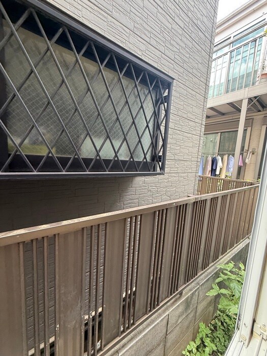 物件内観写真16　(室内からの展望)