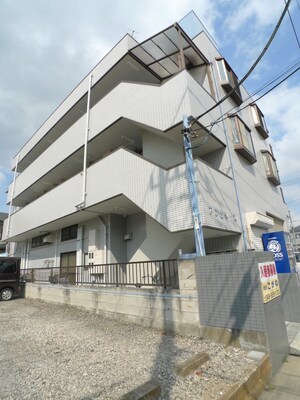 アンビシャス外観写真