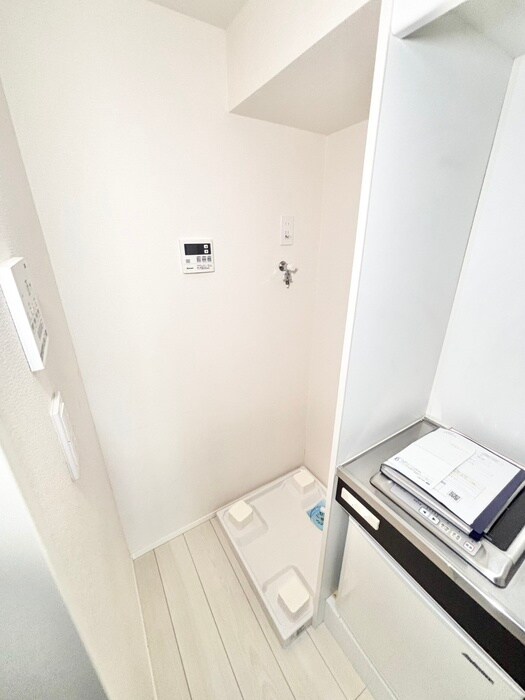 物件内観写真12　(洗濯機置場)