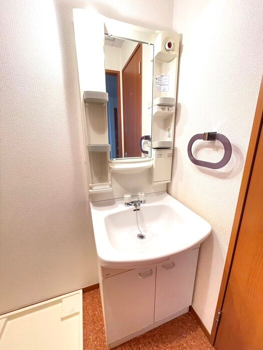 物件内観写真10　(洗面)