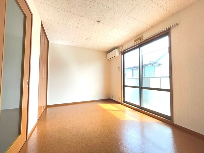 物件内観写真15　(居室)