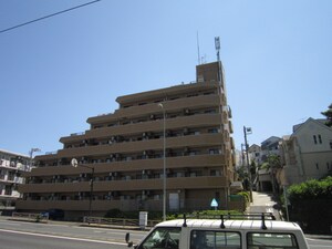 ﾗｲｵﾝｽﾞﾏﾝｼｮﾝ鶴見第３(108)外観写真