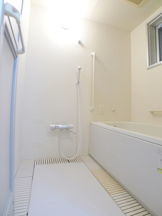 物件内観写真11　(バス／シャワールーム等)