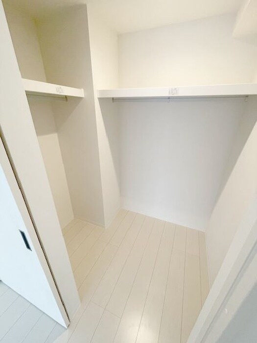 物件内観写真11　(収納)