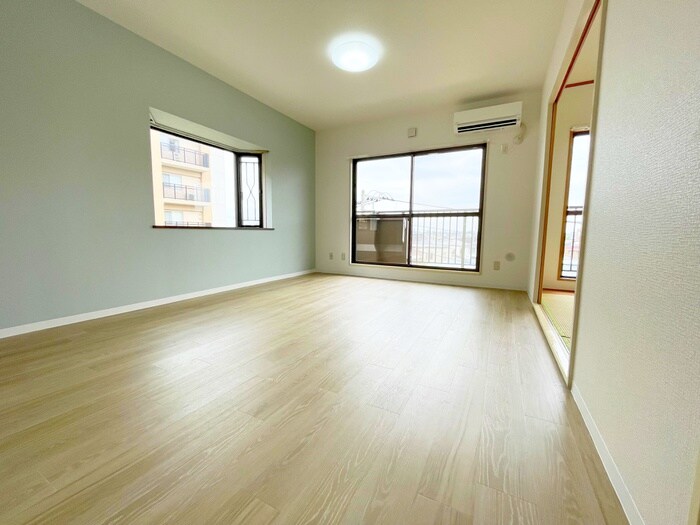 物件内観写真8　(居室)