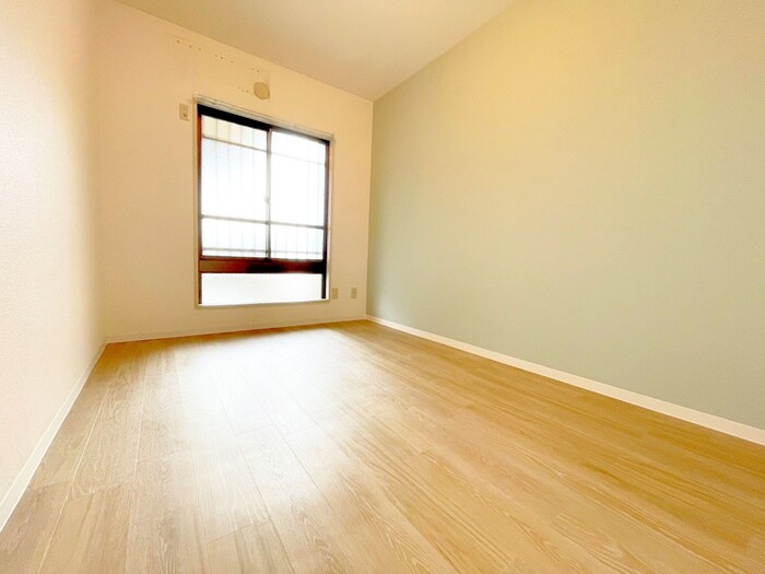 物件内観写真10　(居室)