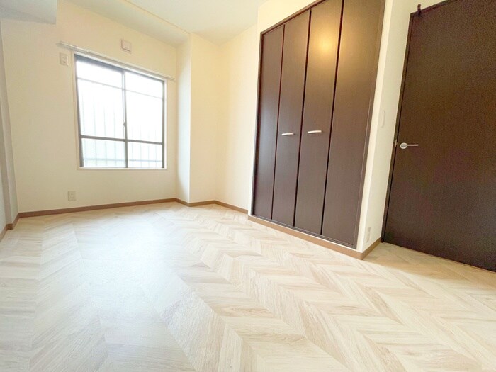 物件内観写真11　(居室)