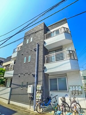 リーナ外観写真