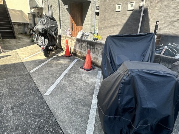 バイク置き場