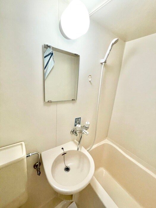 物件内観写真10　(洗面)