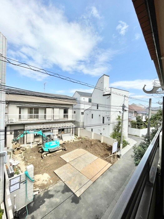 物件内観写真14　(室内からの展望)