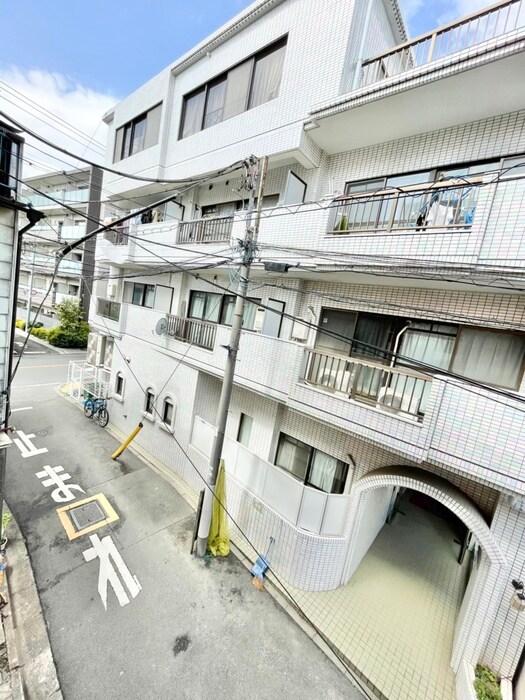 物件内観写真17　(室内からの展望)