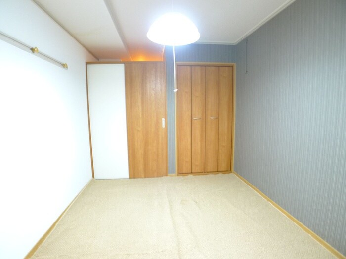 物件内観写真9　(居室)