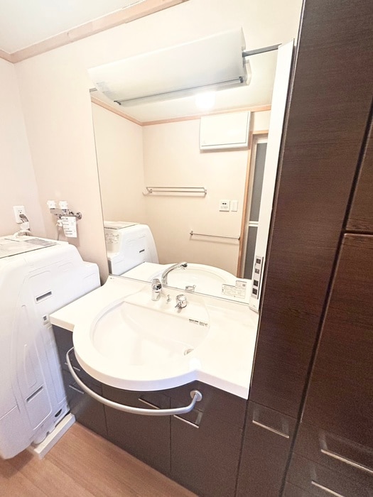 物件内観写真11　(洗面)