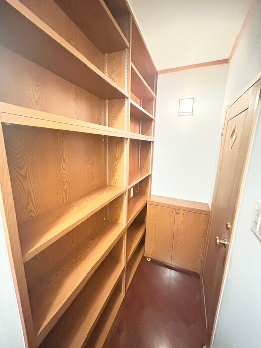 物件内観写真22　(収納)