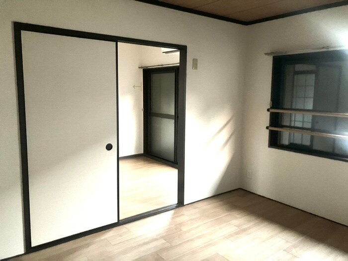 物件内観写真12　(居室)